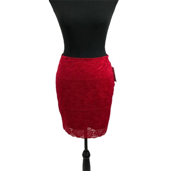 NWT - Mini Skirt - Red - size S - Picture 1 of 7